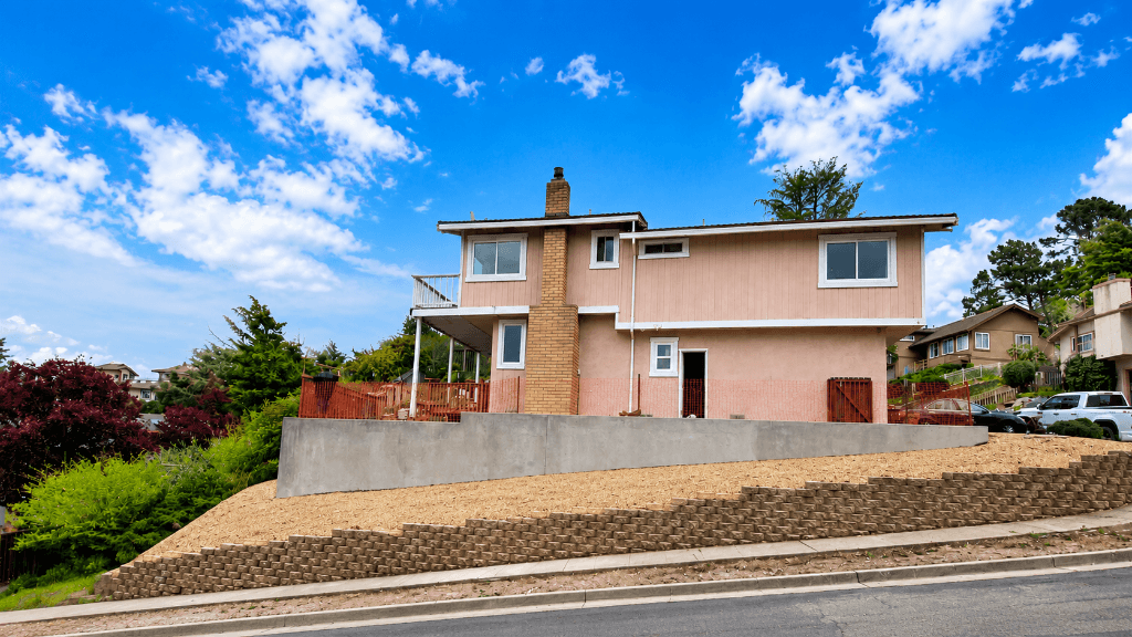 Residential Retaining Wall — Excavation & Grading concrete project in Richmond, CA